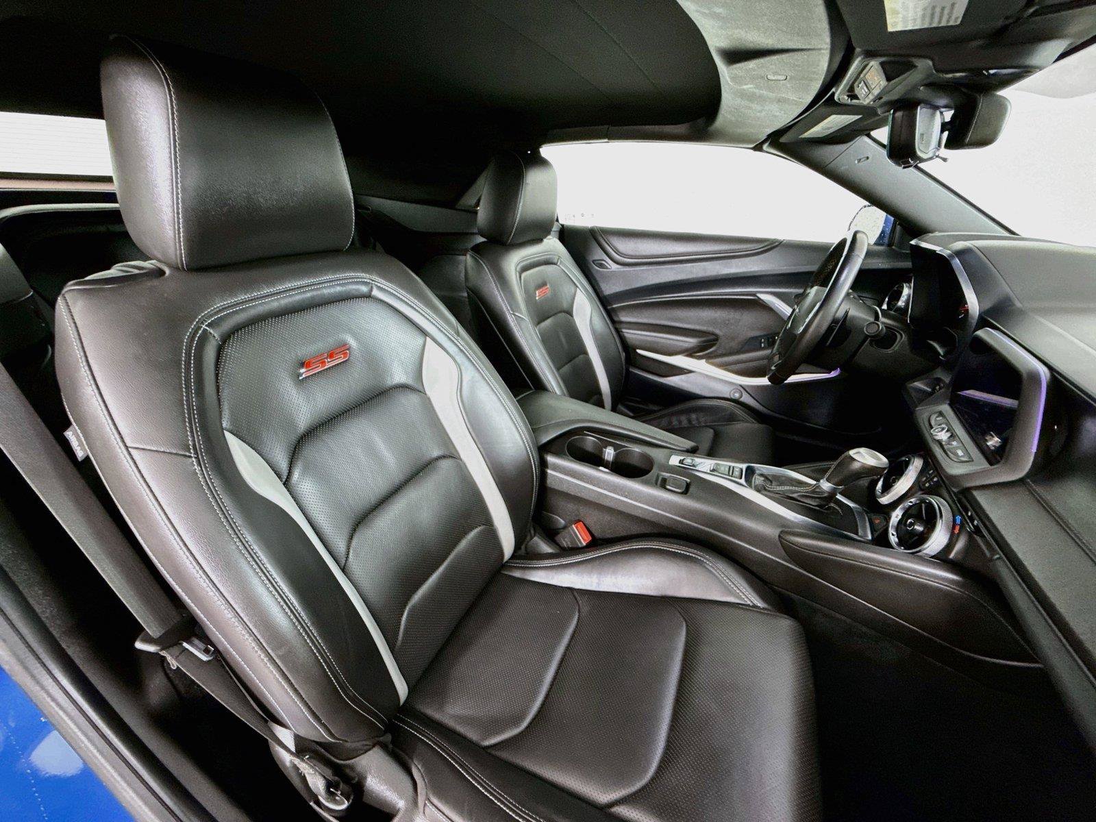 Used 2023 Chevrolet Camaro SS RWD image 28