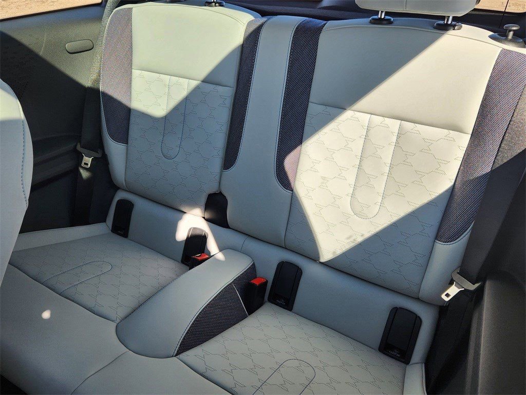 Used 2025 MINI Cooper S FWD image 12