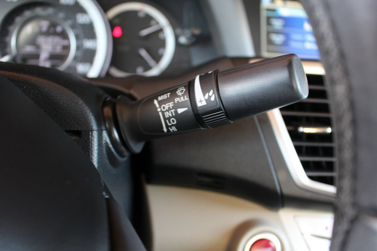 Used 2013 Honda Accord EX-L image 23
