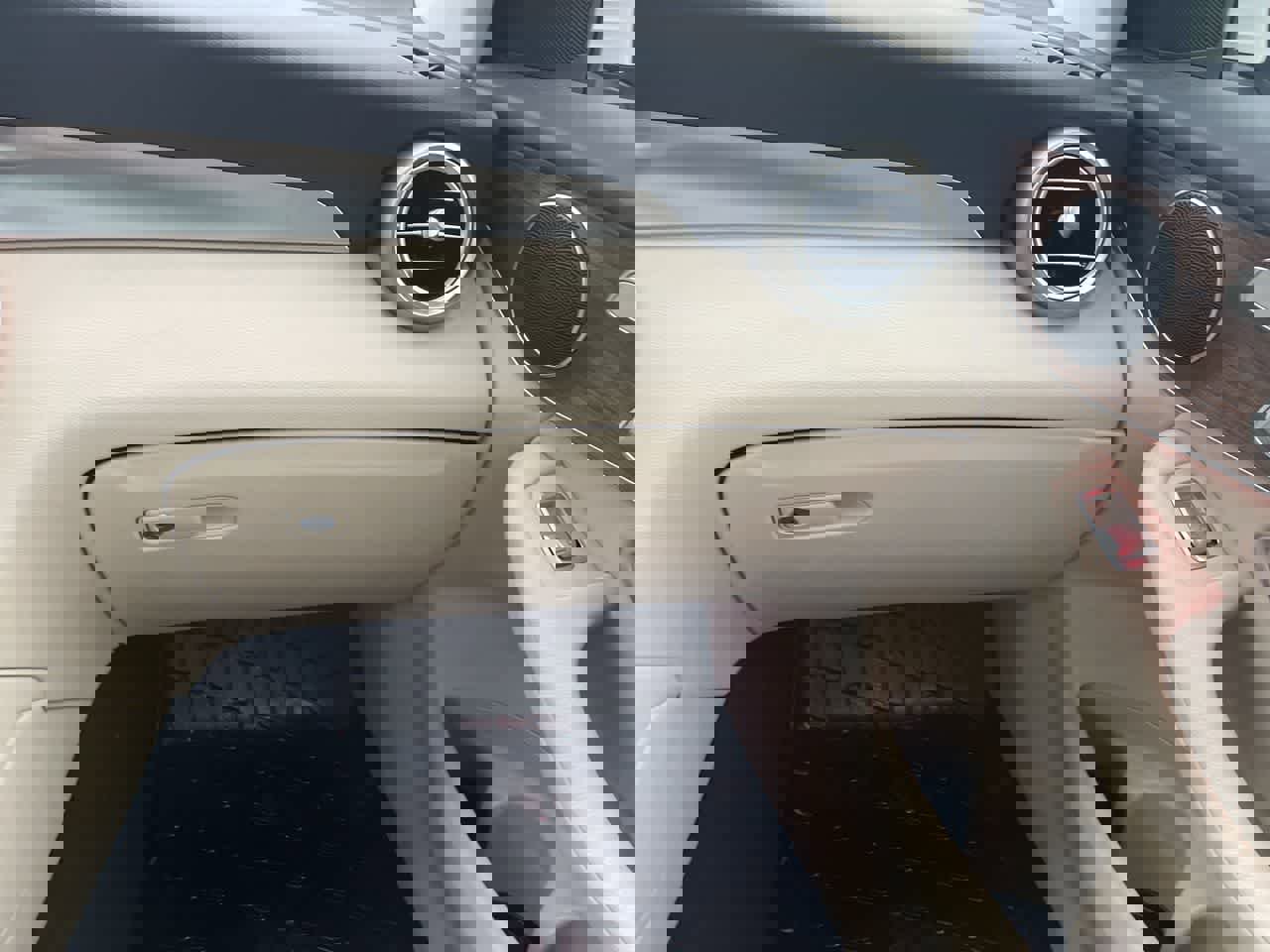 Used 2022 Mercedes-Benz GLC 300 GLC 300 image 16