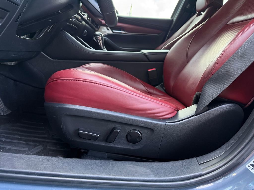 Used 2022 MAZDA MAZDA3 s image 46
