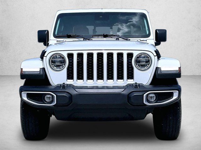 Used 2021 Jeep Gladiator Overland AWD/4WD image 3