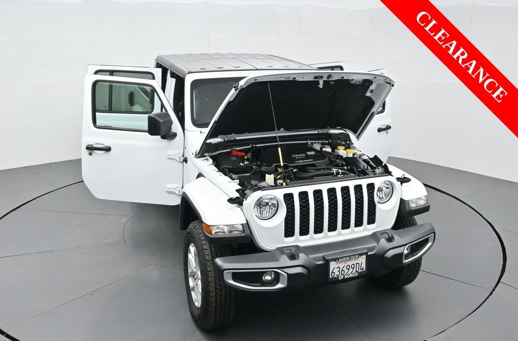 Used 2023 Jeep Gladiator Sport image 39