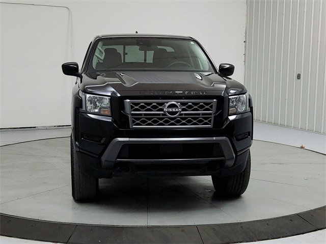 Used 2022 Nissan Frontier SV w/ Graphics Package image 2