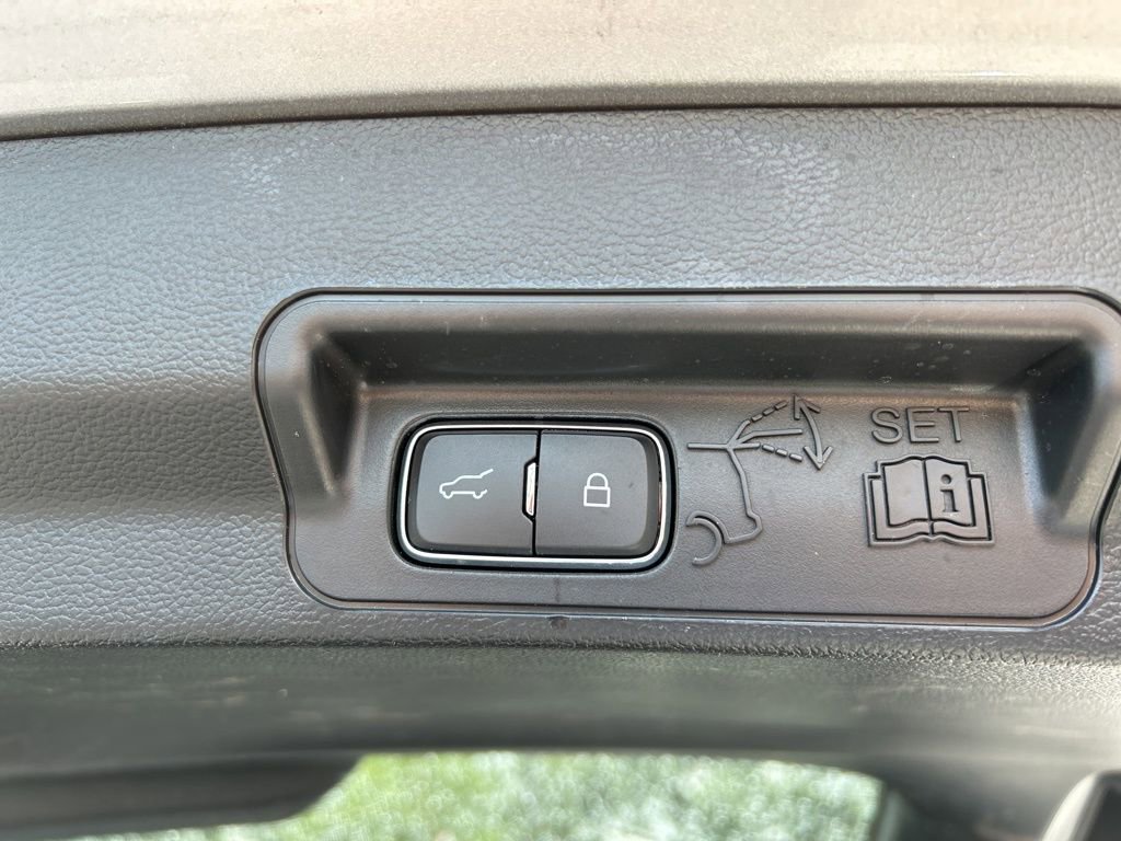 Used 2023 Ford Explorer ST AWD/4WD image 48
