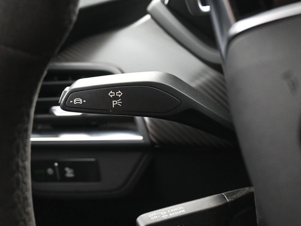 Used 2022 Audi e-tron GT Premium Plus w/ Performance Package AWD/4WD image 16