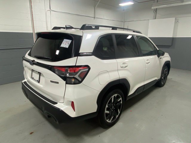 Used 2025 Subaru Forester Limited w/ Popular Package AWD/4WD image 3
