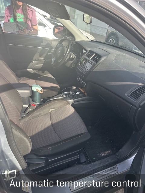 Used 2017 Mitsubishi Outlander Sport ES image 6