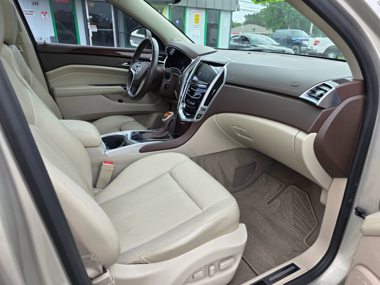 Used 2015 Cadillac SRX Luxury FWD image 22
