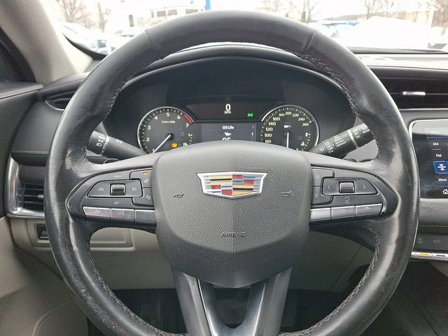 Used 2021 Cadillac XT4 Luxury w/ Trailering Package AWD/4WD image 18