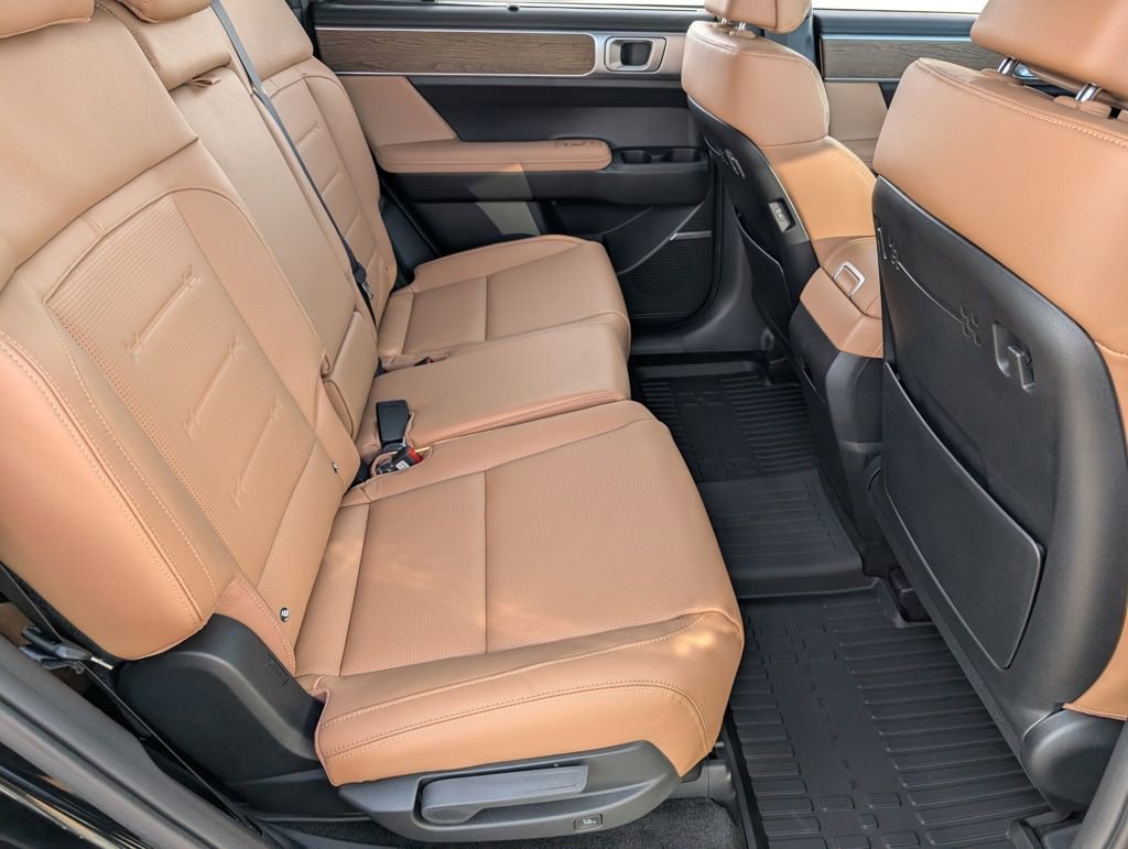 New 2025 Hyundai Santa Fe Limited image 21