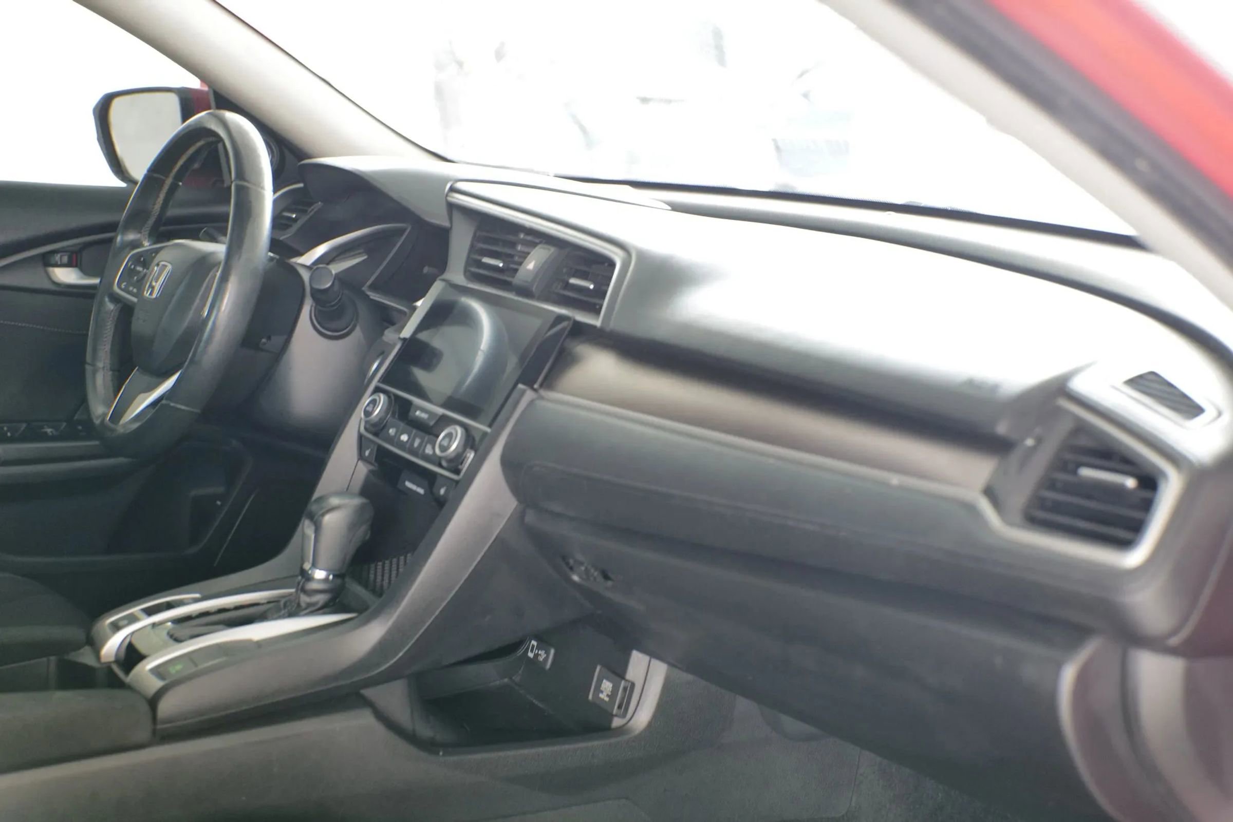 Used 2018 Honda Civic EX-T image 12