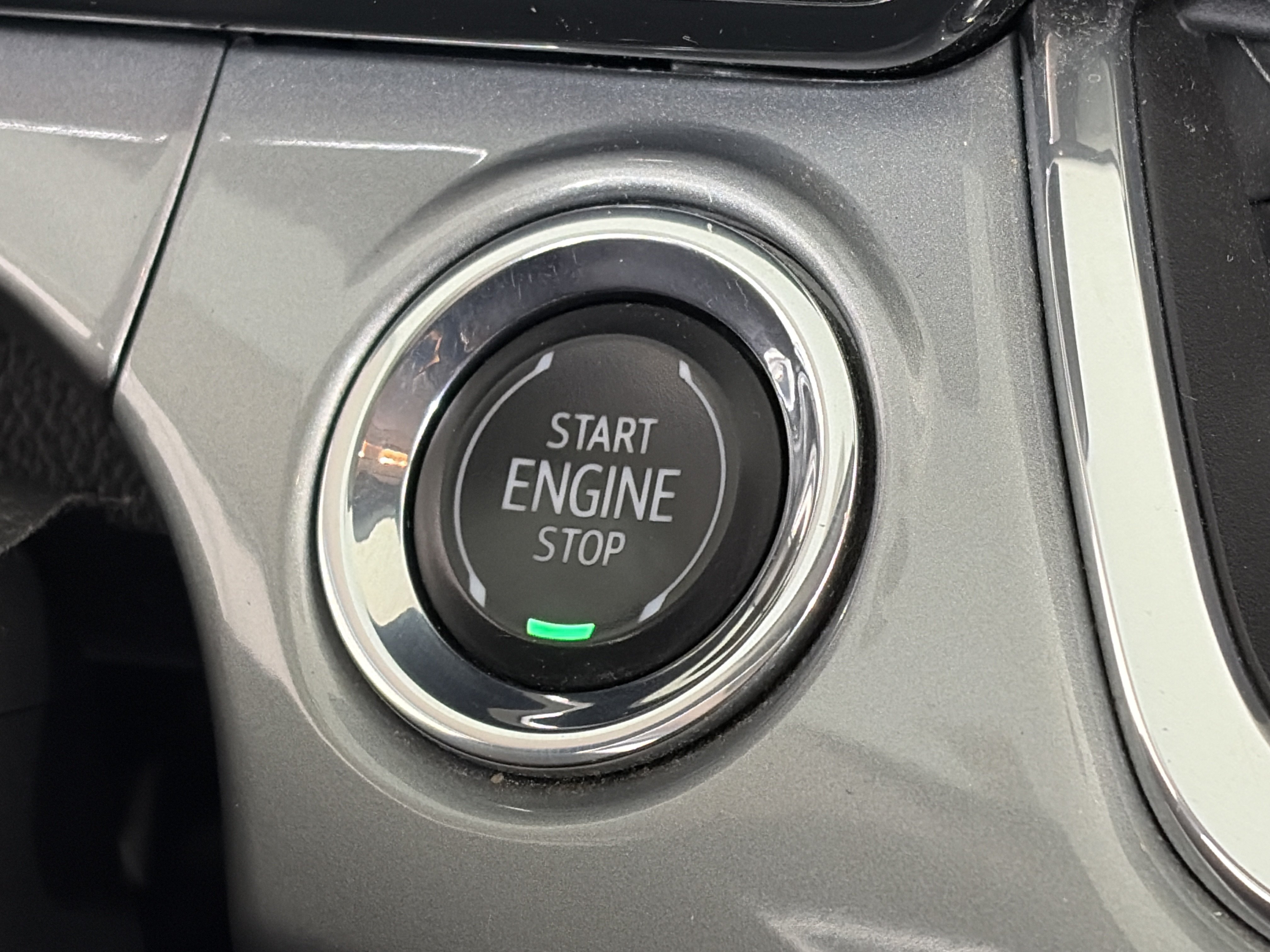 Used 2024 Chevrolet Trax LT w/ Driver Confidence Package FWD image 27
