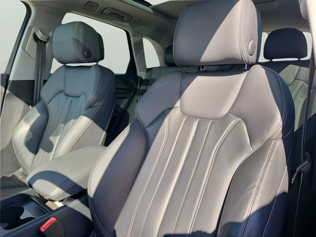 Used 2024 Audi Q5 2.0T Premium Plus image 25