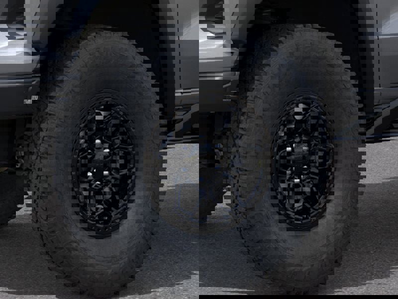 New 2025 Chevrolet Colorado ZR2 w/ ZR2 Bison Edition image 9