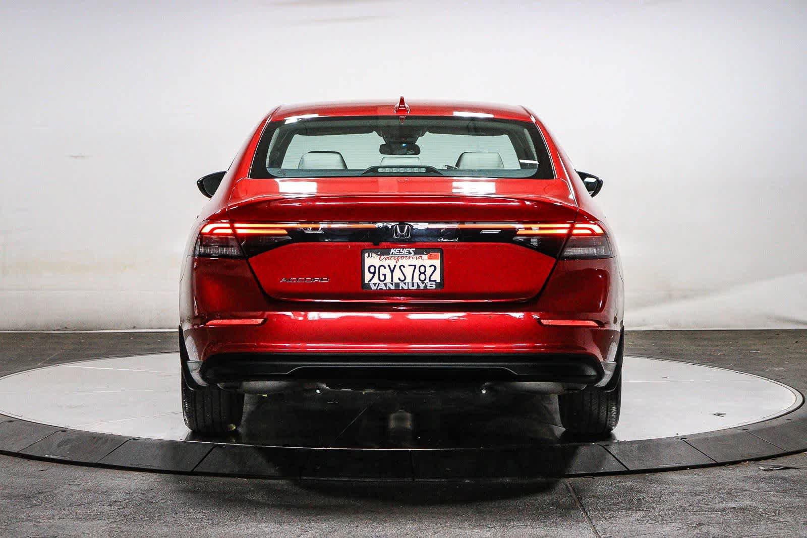 Used 2023 Honda Accord EX image 3