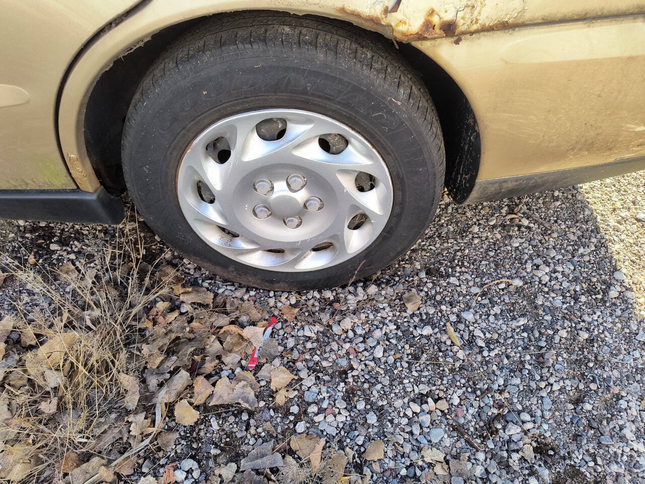 Used 2001 Saturn L-Series L200 FWD image 10