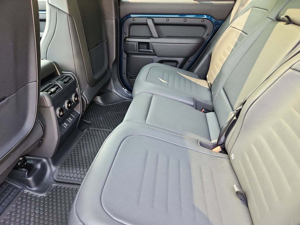 New 2026 Land Rover Defender 110 OCTA AWD/4WD image 23