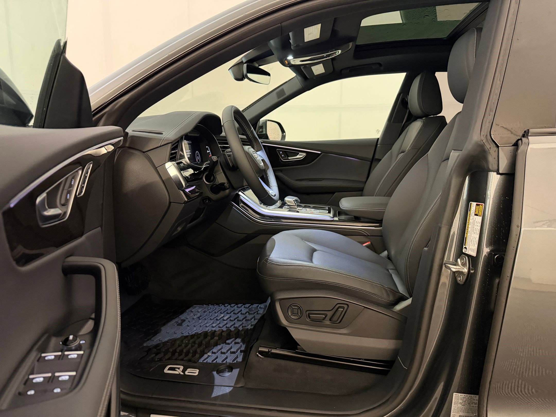 Certified 2026 Audi Q8 Premium Plus AWD/4WD image 5