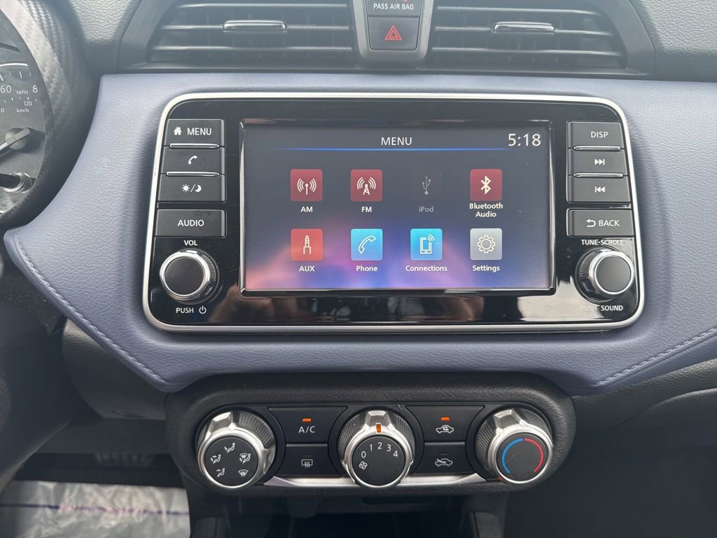 Used 2024 Nissan Versa SV FWD image 7