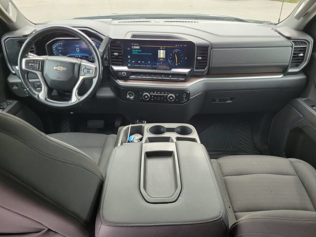 Used 2023 Chevrolet Silverado 1500 LT AWD/4WD image 13