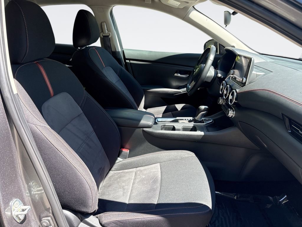 Used 2023 Nissan Sentra SR w/ Midnight Edition Package FWD image 24