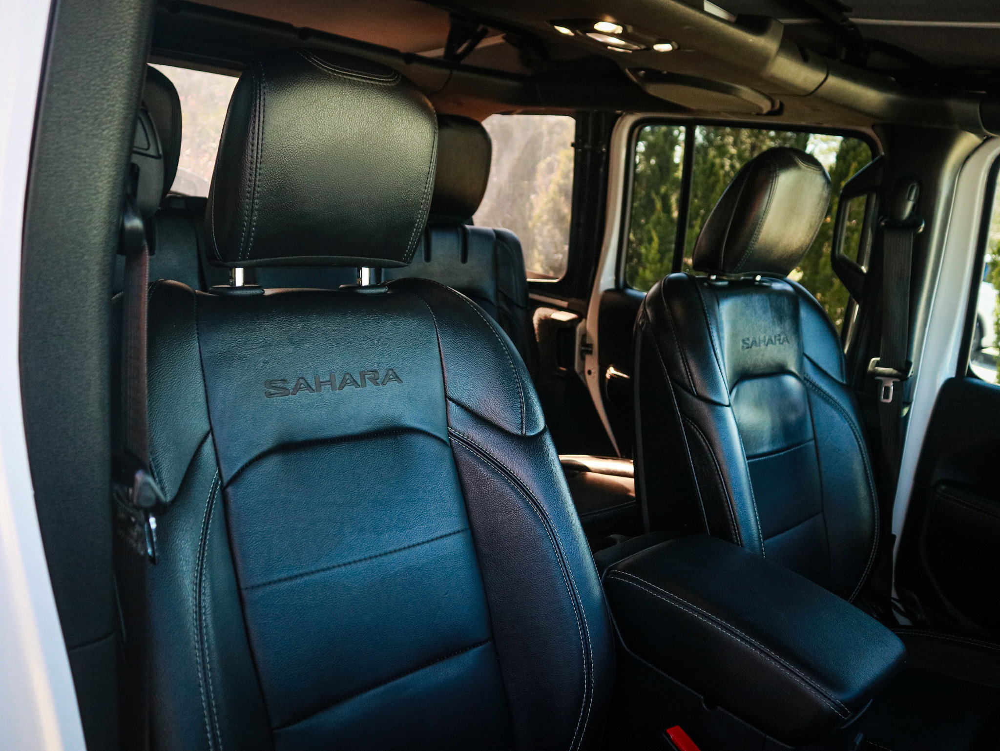 Used 2021 Jeep Wrangler Unlimited Sahara image 32