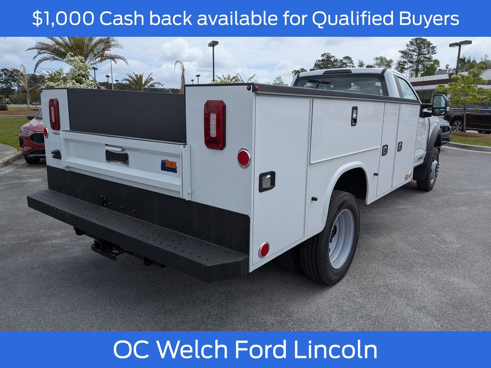 New 2026 Ford F550 4x4 Regular Cab Super Duty w/ XL Chrome Package image 3