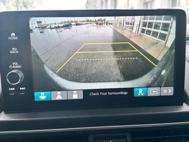 Used 2024 Honda Pilot Touring image 19