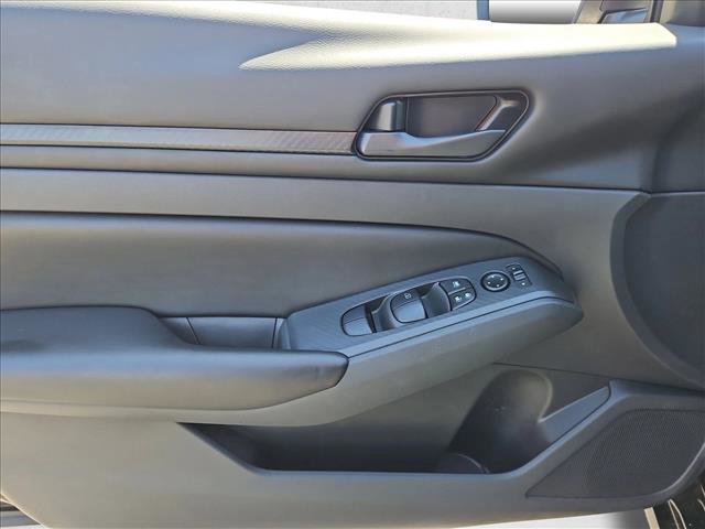 Certified 2025 Nissan Altima 2.5 S FWD image 9