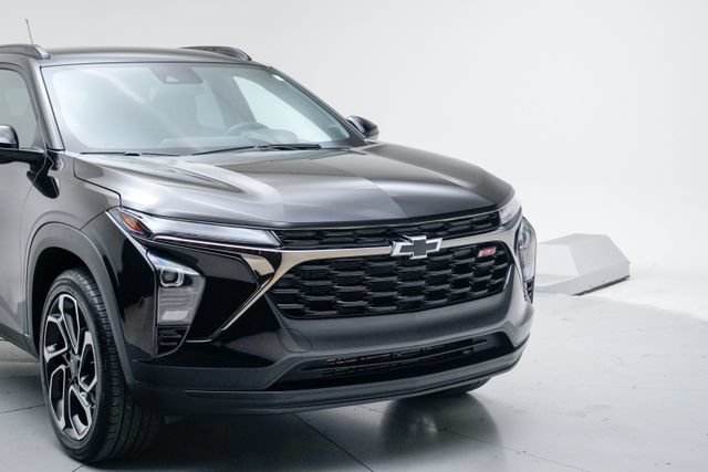 Used 2026 Chevrolet Trax RS w/ Driver Confidence Package FWD image 11