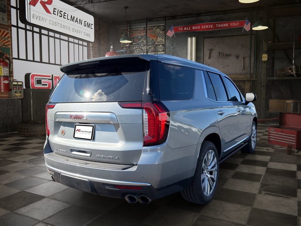 Certified 2023 GMC Yukon Denali w/ Denali Reserve Package AWD/4WD image 3