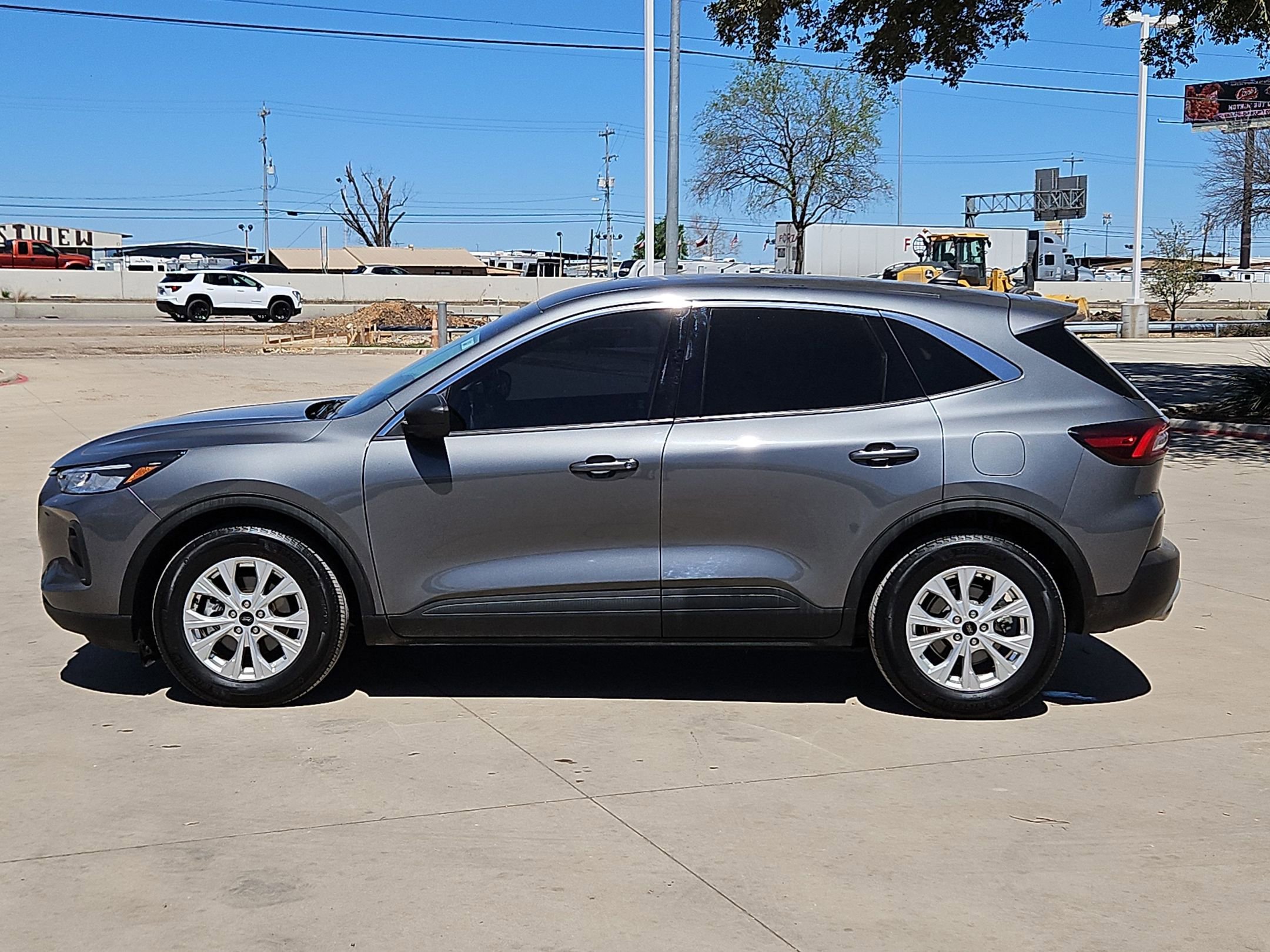 Used 2024 Ford Escape Active image 6