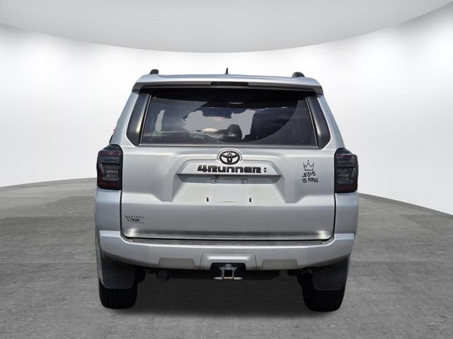 Used 2020 Toyota 4Runner SR5 Premium w/ Moonroof Package RWD image 4