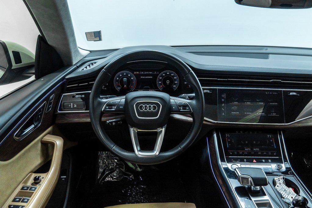 Used 2020 Audi Q8 Prestige w/ Prestige Package image 14