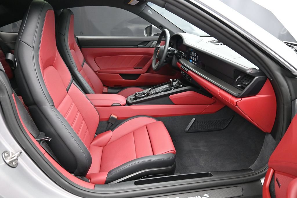 Certified 2025 Porsche 911 Carrera S RWD image 29