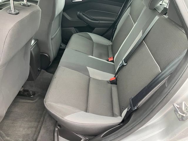 Used 2012 Ford Focus SE image 16