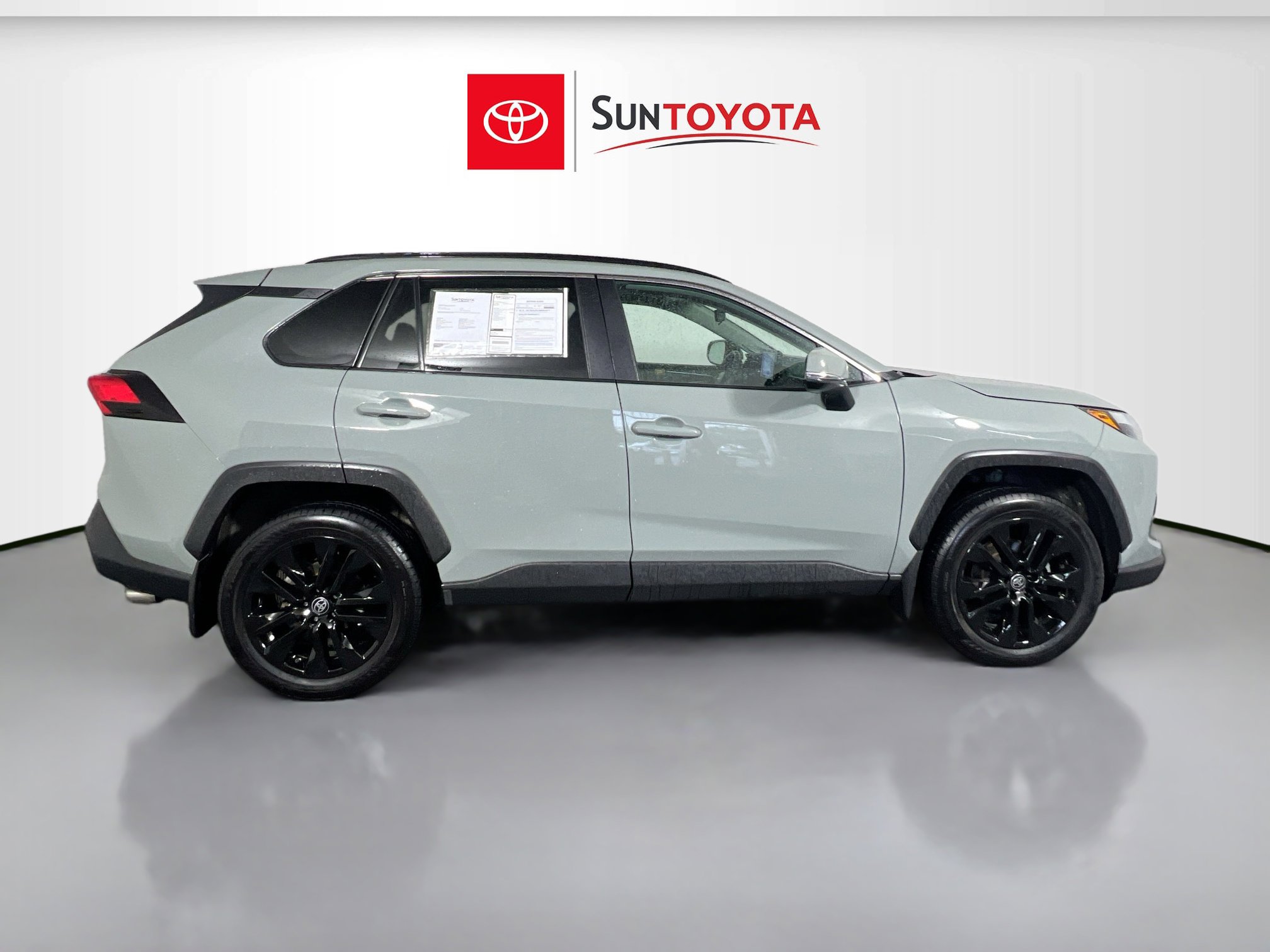 Used 2023 Toyota RAV4 XLE Premium AWD/4WD image 2