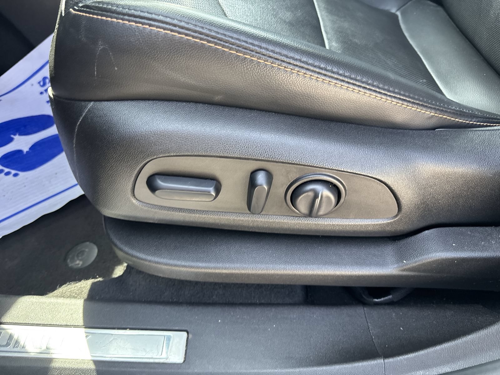 Used 2022 Chevrolet Equinox Premier FWD image 15