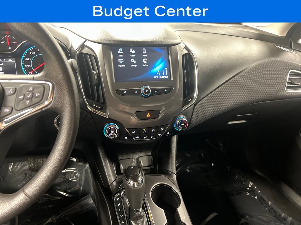 Used 2017 Chevrolet Cruze LT w/ Convenience Package FWD image 21