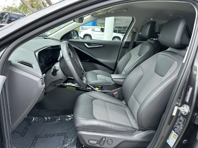 Used 2024 Kia Niro Wind FWD image 30