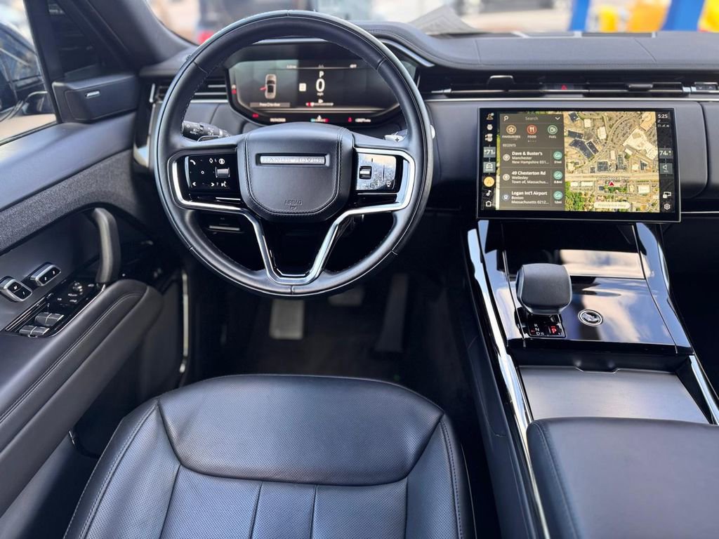Used 2025 Land Rover Range Rover Sport SE image 20