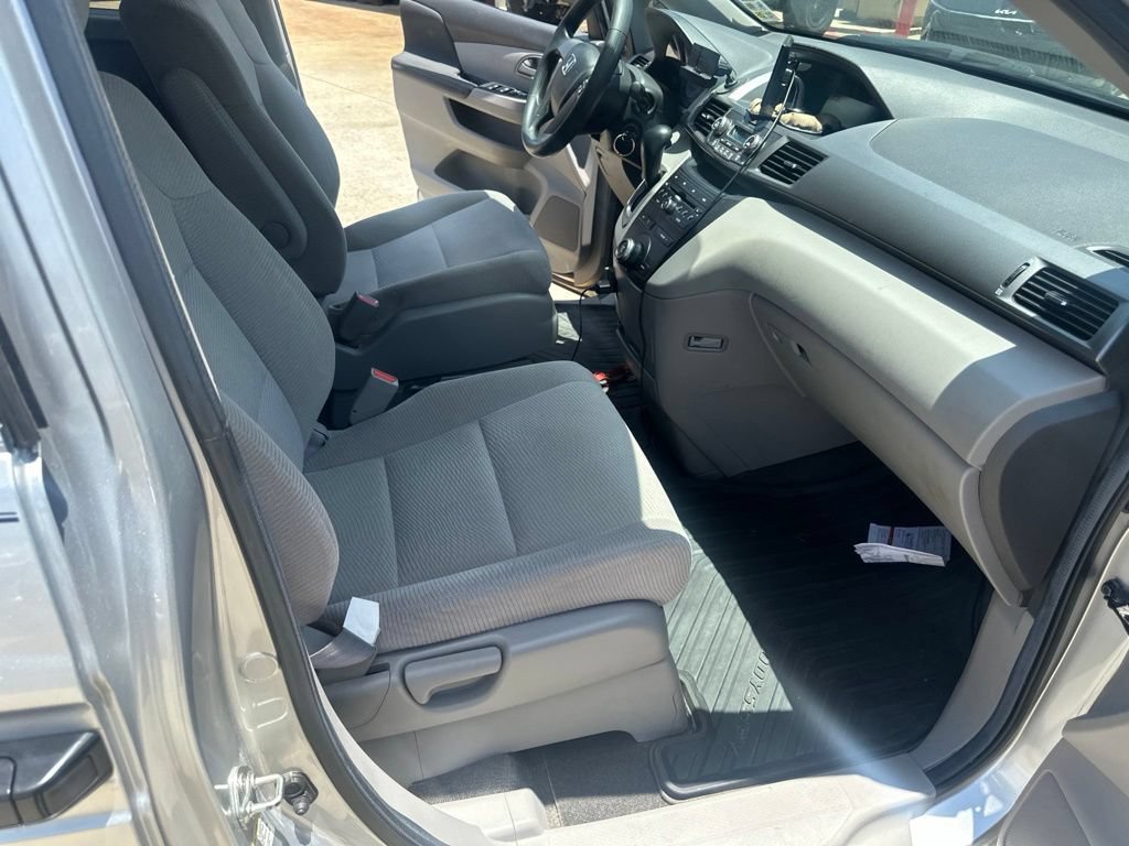 Used 2012 Honda Odyssey LX image 13