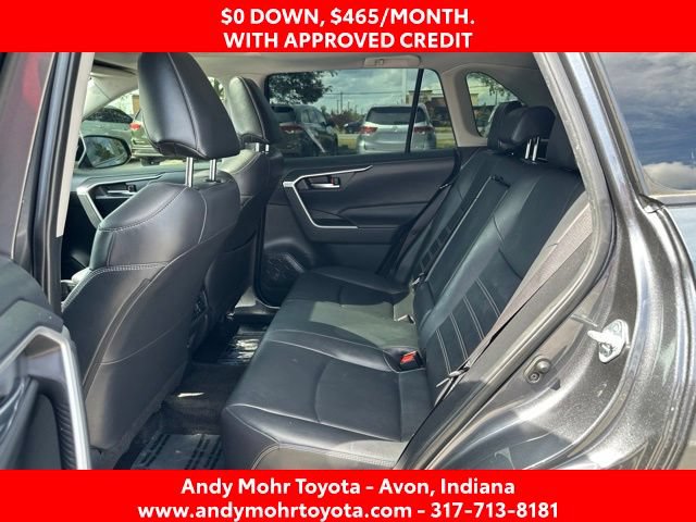 Used 2020 Toyota RAV4 XLE Premium FWD image 32