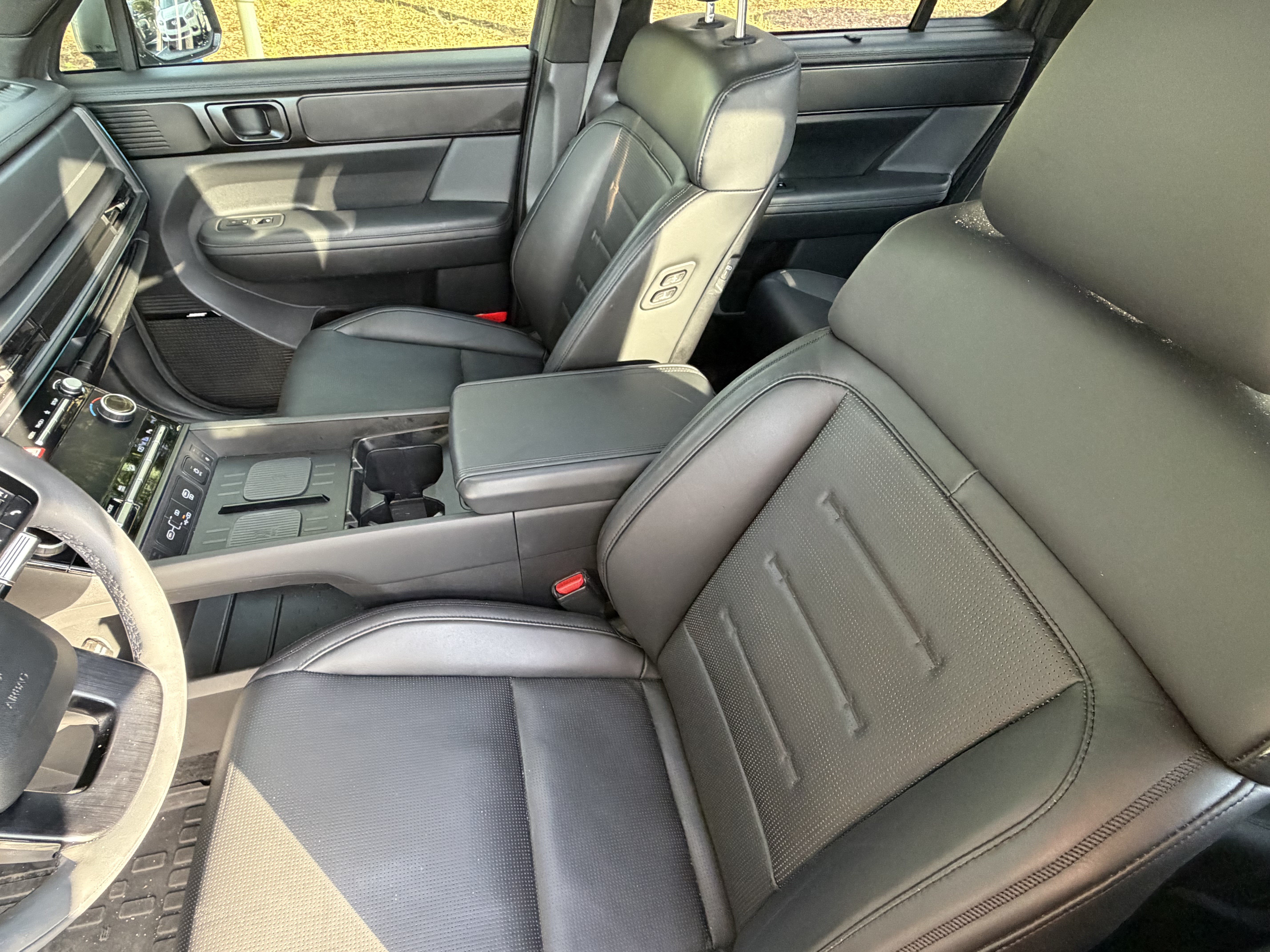 Used 2024 Hyundai Santa Fe Calligraphy AWD/4WD image 16