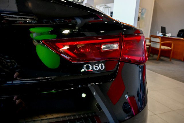 Used 2022 INFINITI Q60 3.0t Luxe w/ Essential Package AWD/4WD image 13