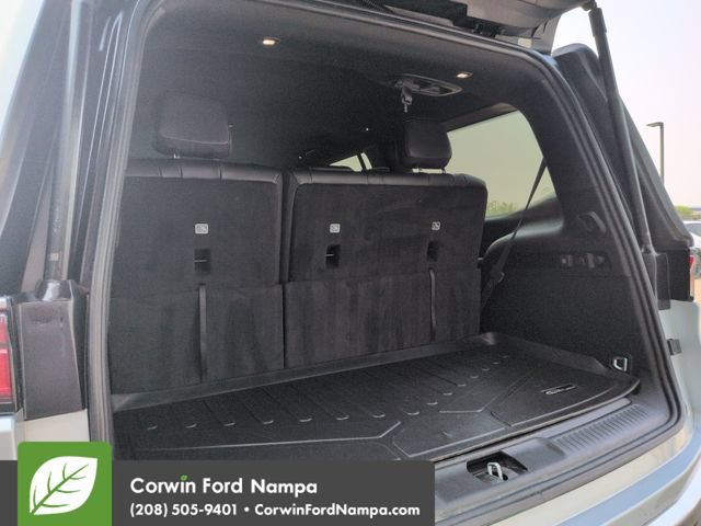 Used 2022 Jeep Wagoneer Series II AWD/4WD image 29