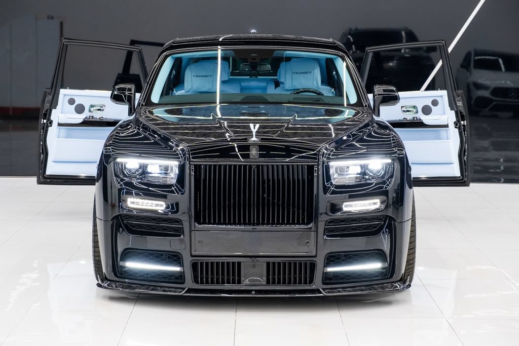 Used 2026 Rolls-Royce Phantom Sedan RWD image 8