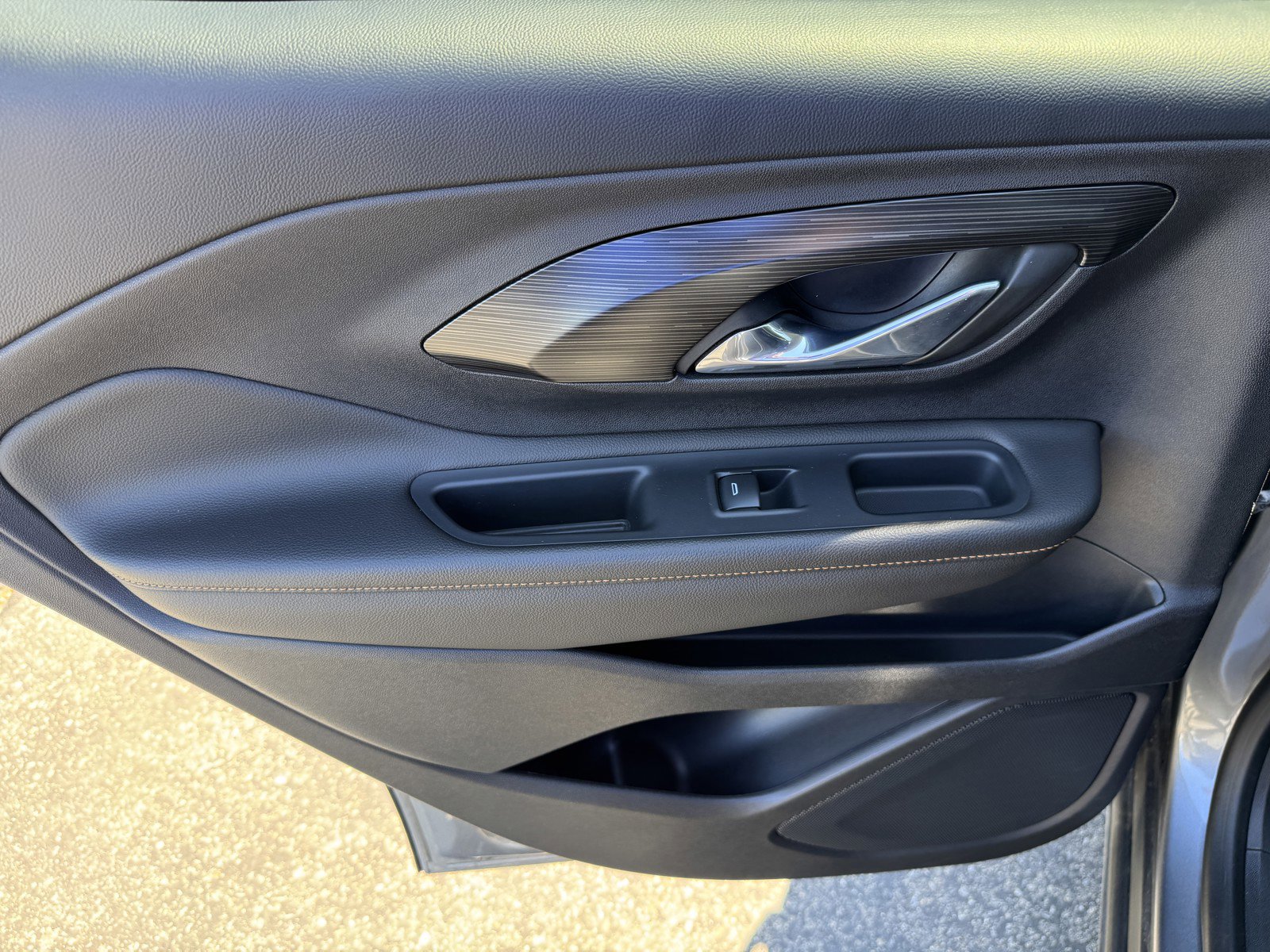 Used 2021 GMC Terrain SLT image 13