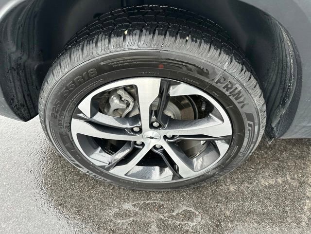 Used 2025 Chevrolet Trax RS w/ Sunroof Package FWD image 9